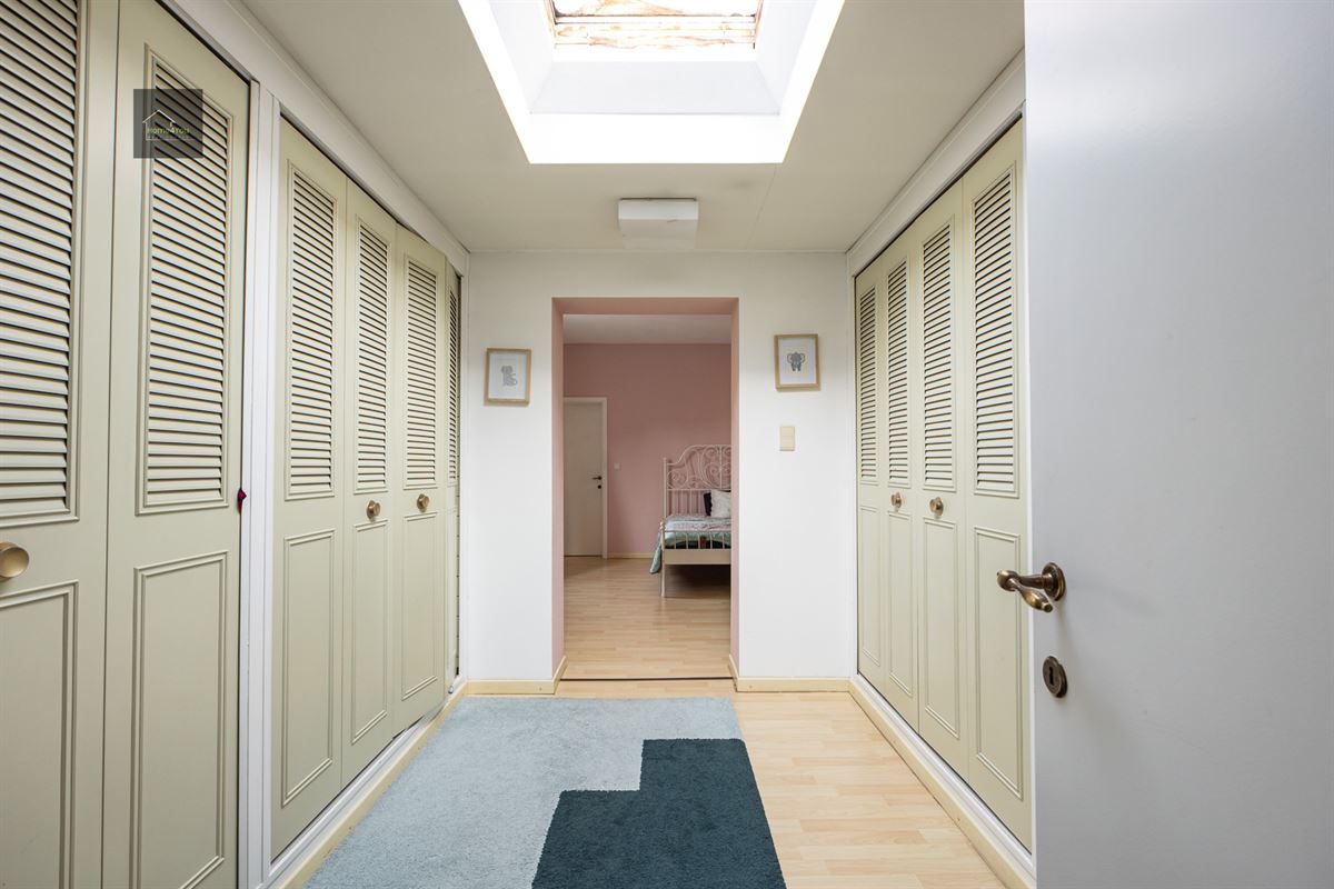 Ruim 2 slaapkamer appartement vlakbij invalswegen