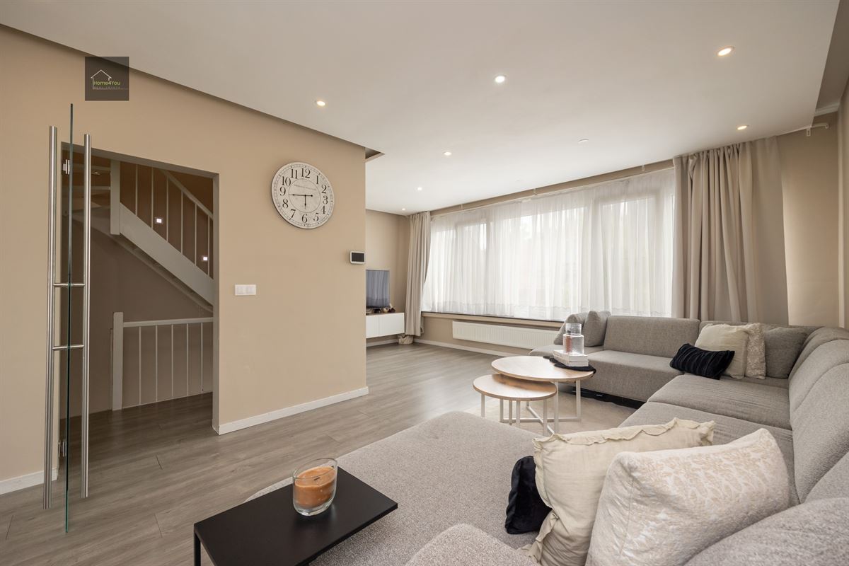Instapklare woning met zongerichte tuin op TOP locatie