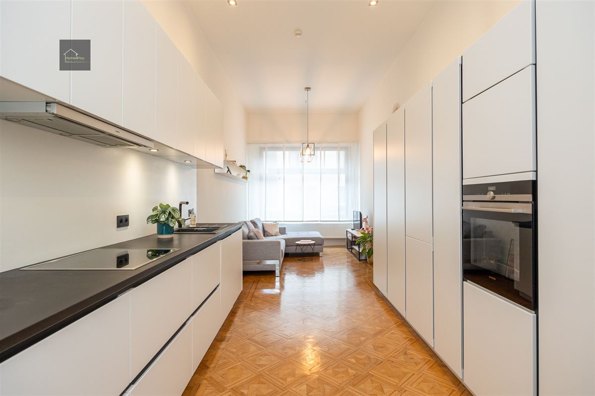 Gerenoveerd appartement met buitenruimte 