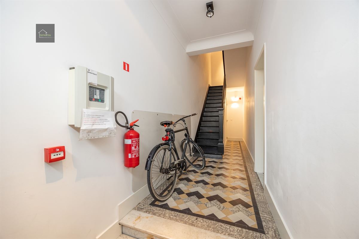 Gerenoveerd appartement met buitenruimte 