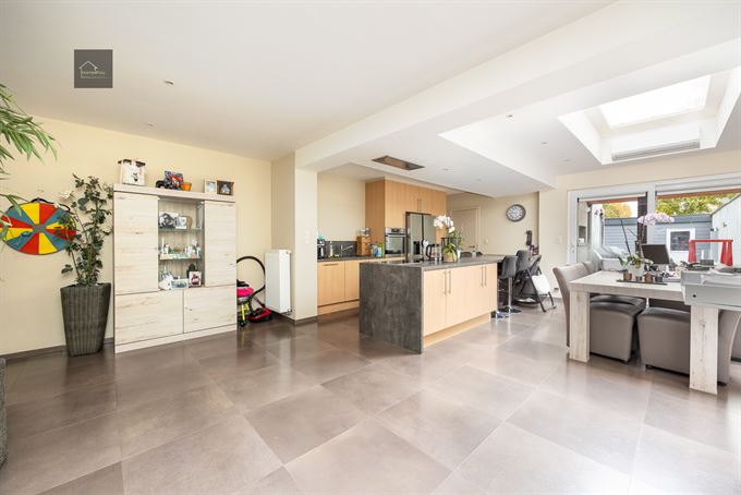 Instapklare en energiezuinige woning met zeer rustige zongerichte tuin