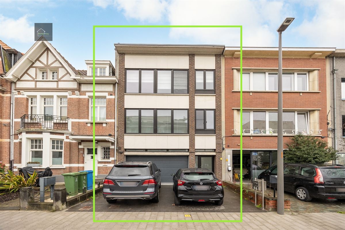 Volledig gerenoveerd gelijkvloers appartement met grote tuin