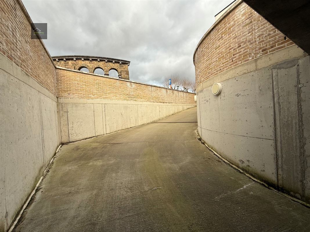 Ruime garagebox in nieuwbouwresidentie.