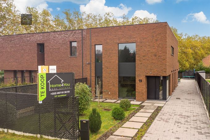 Energiezuinige HOB met zonnepanelen