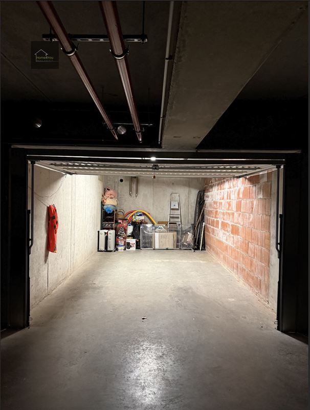 Ruime garagebox in nieuwbouwresidentie.
