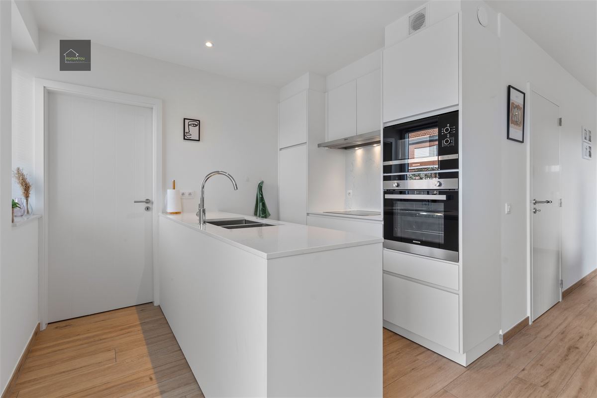Hoogwaardig gelijkvloers nieuwbouw appartement met tuin.