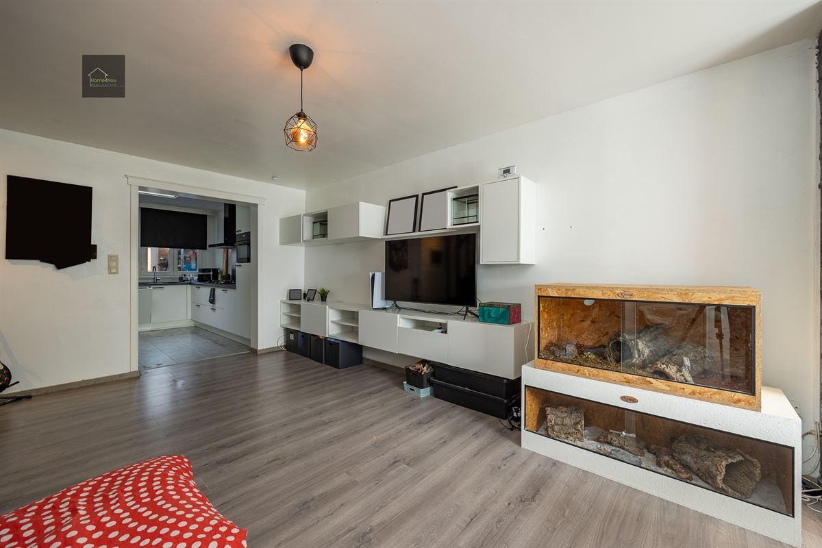 Instapklare woning met ruime kamers in rustige buurt