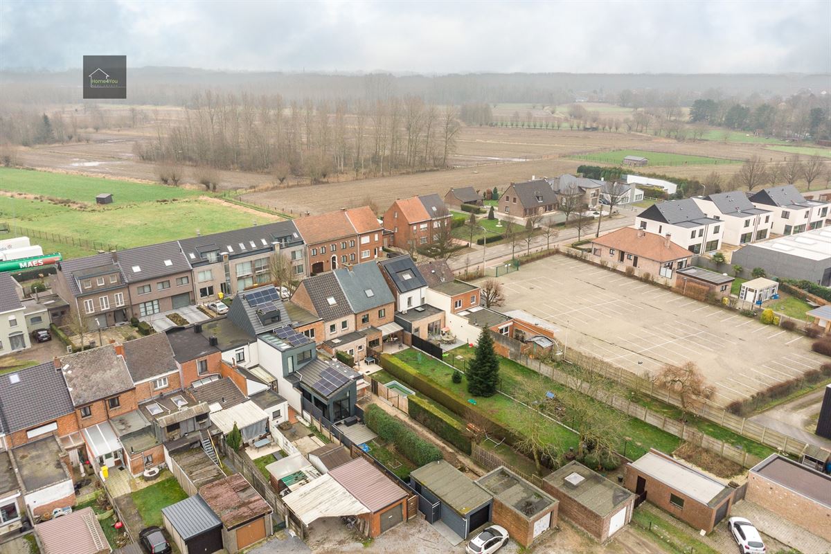 Gerenoveerde en instapklare woning met garage en zonnige tuin