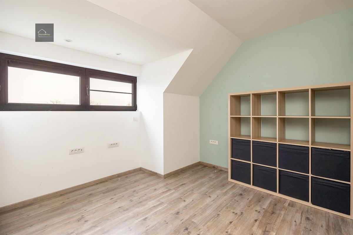 Gerenoveerde en instapklare woning met garage en zonnige tuin