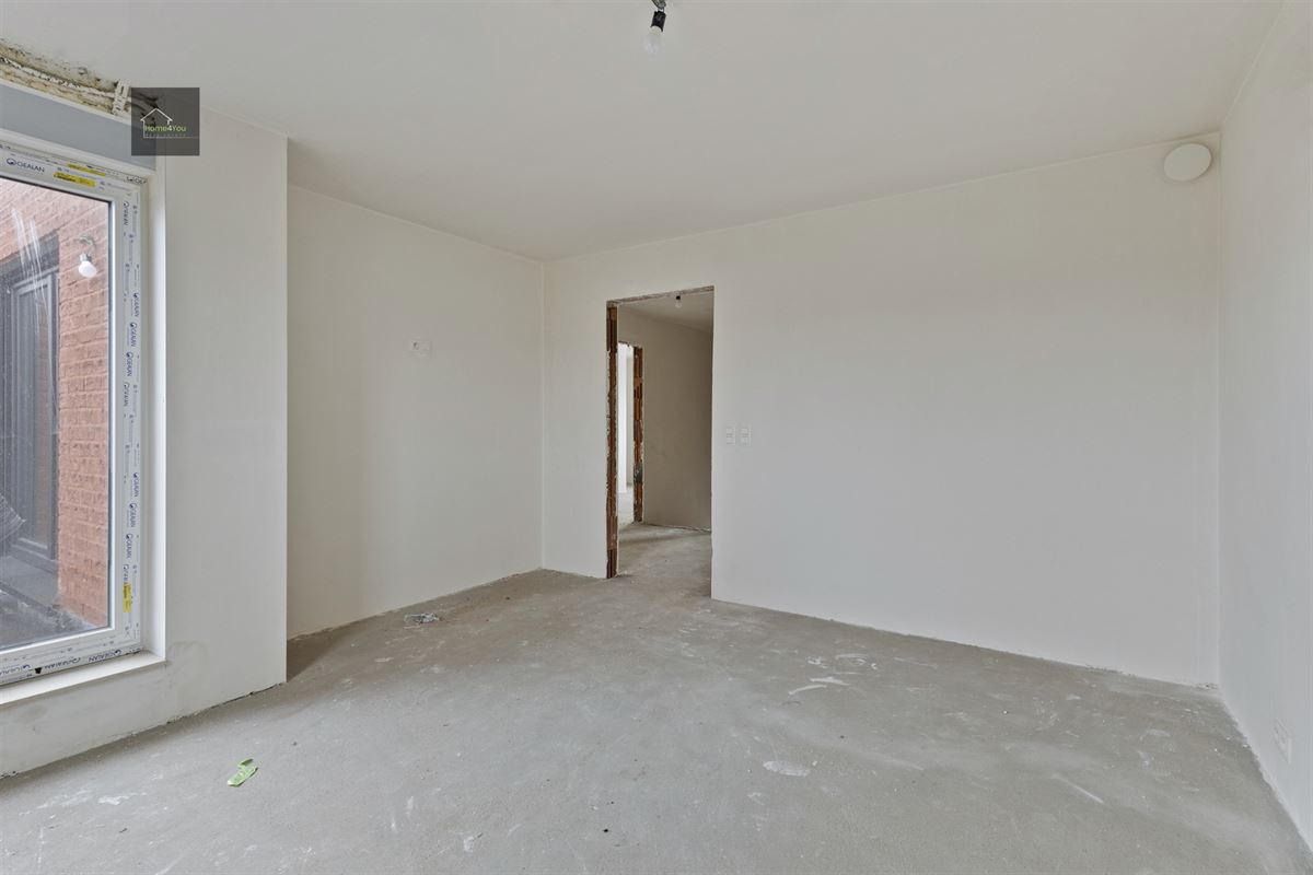 Nieuwbouw, groot en rustig gelegen. (6% BTW mogelijk)