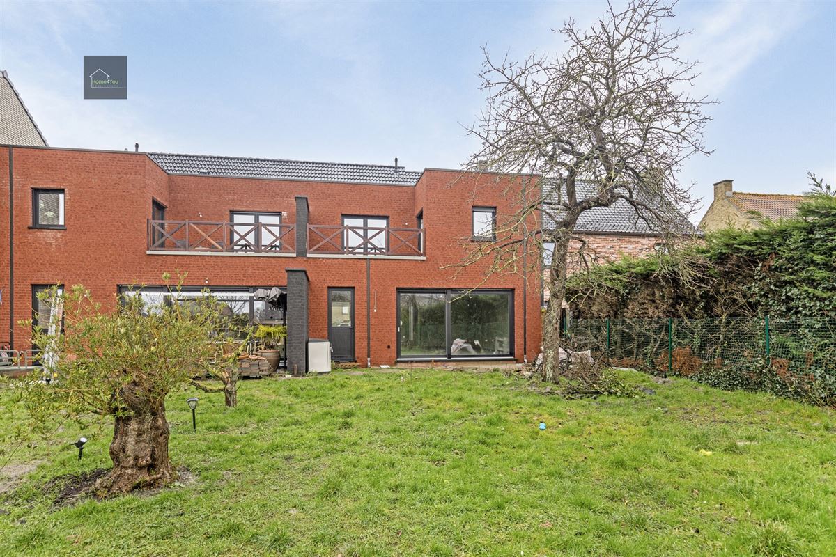 Nieuwbouw, groot en rustig gelegen. (6% BTW mogelijk)