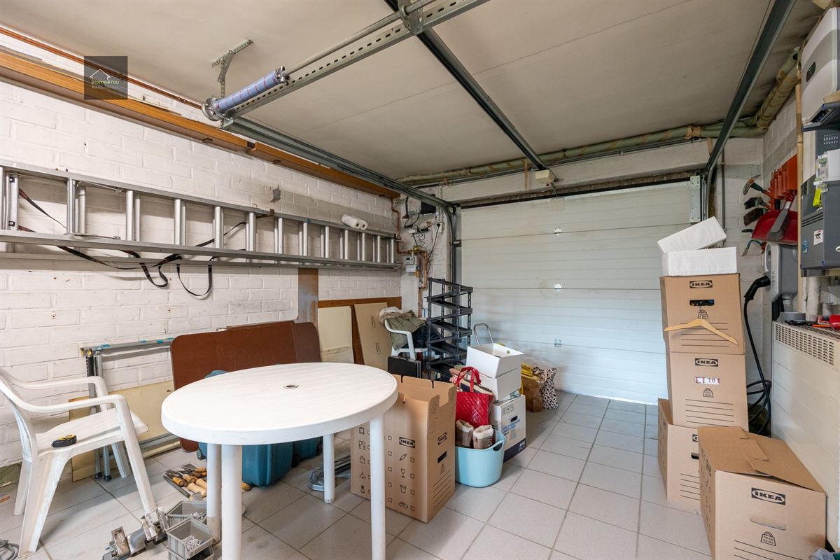 Bel-etage woning met zonnepanelen en laadpaal op toplocatie