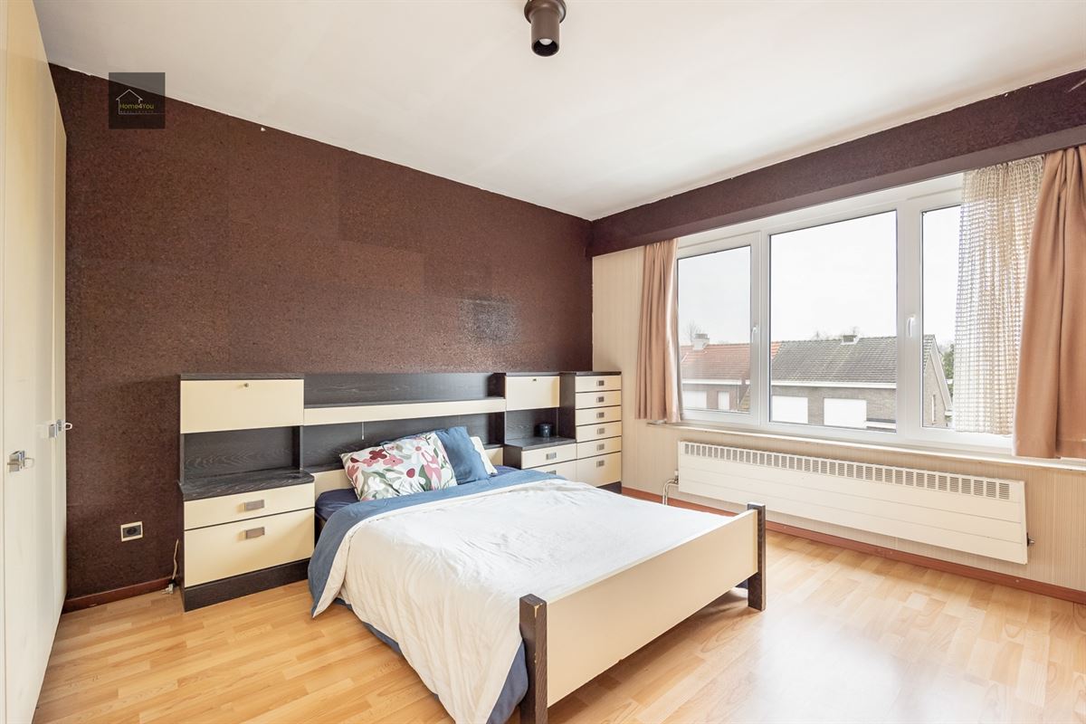 Bel-etage woning met zonnepanelen en laadpaal op toplocatie