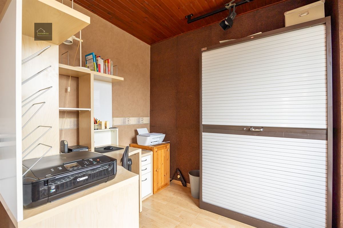 Bel-etage woning met zonnepanelen en laadpaal op toplocatie