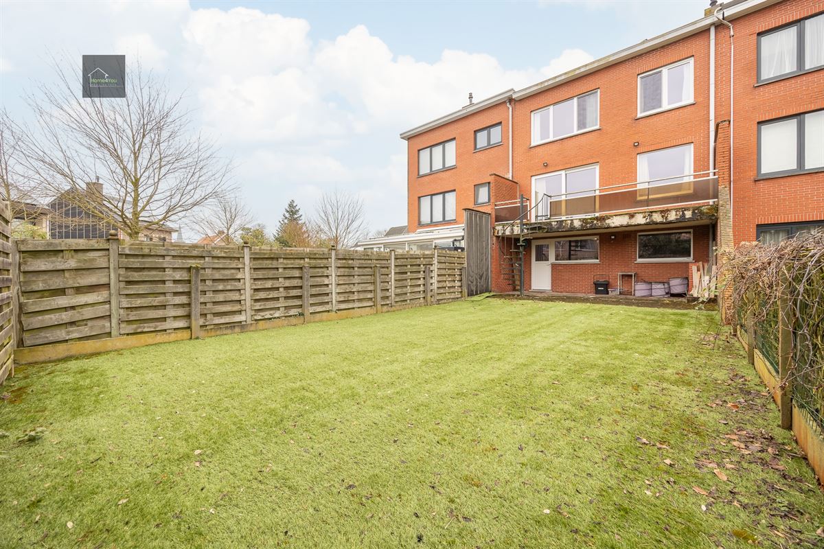 Bel-etage woning met zonnepanelen en laadpaal op toplocatie