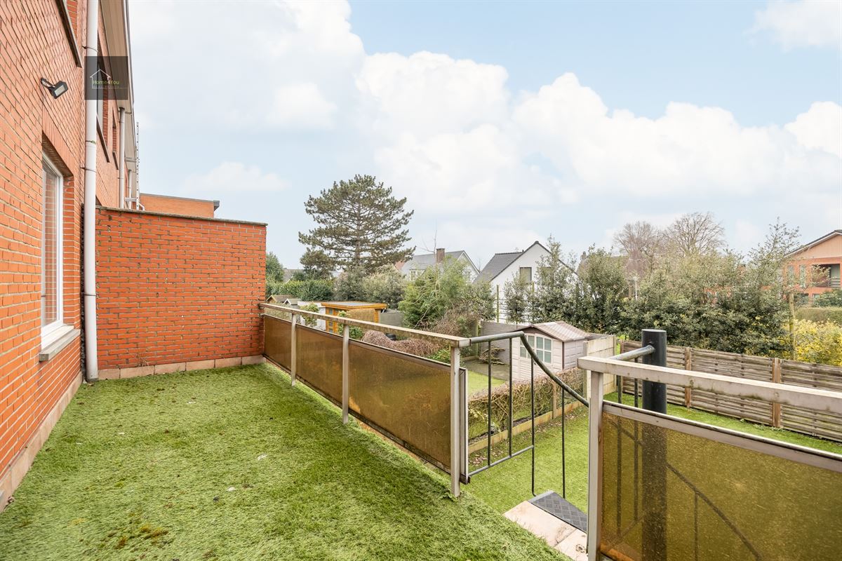 Bel-etage woning met zonnepanelen en laadpaal op toplocatie