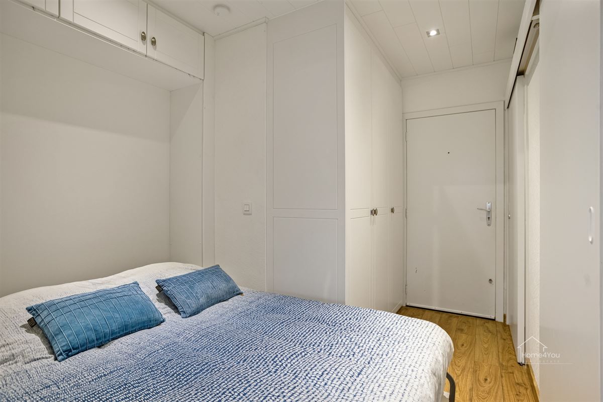 Mooie opgefriste bemeubelde studio met 1 slaapkamer op gelijkvloers op 50 meter van strand en dijk.