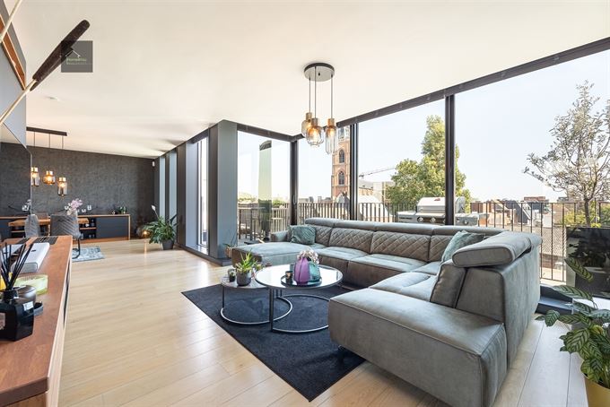 Luxe duplex appartement met groot terras en prachtig uitzicht