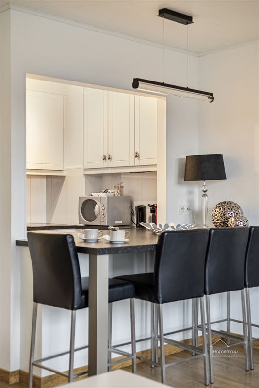 Mooie opgefriste bemeubelde studio met 1 slaapkamer op gelijkvloers op 50 meter van strand en dijk.