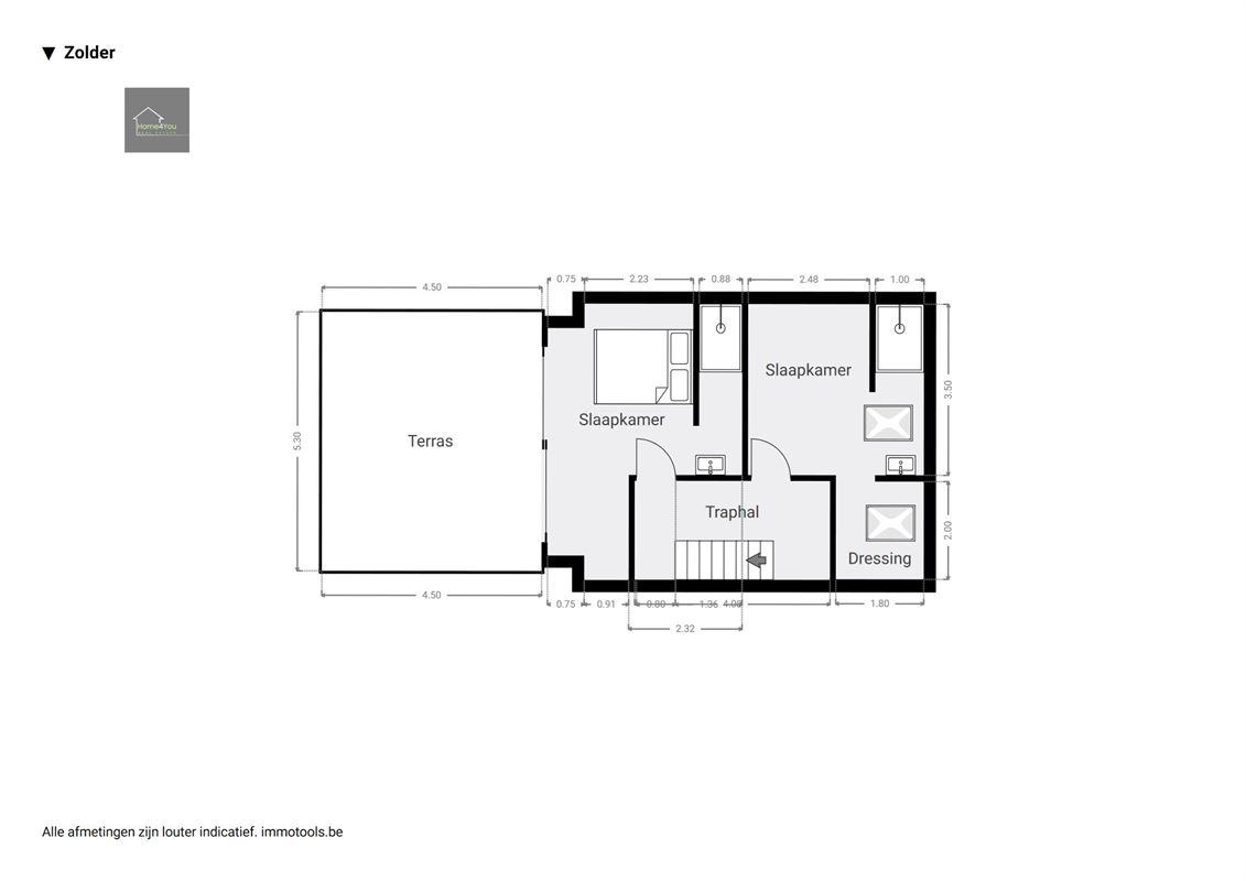 Af te werken ruime woning met uitweg achteraan