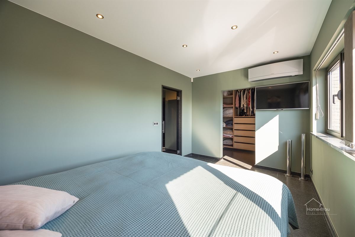 Moderne, energiezuinige halfopen woning in de rustige Vredewijk