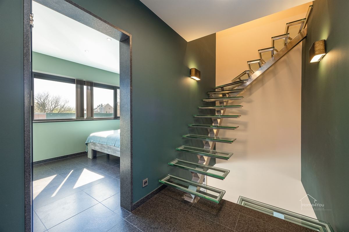 Moderne, energiezuinige halfopen woning in de rustige Vredewijk