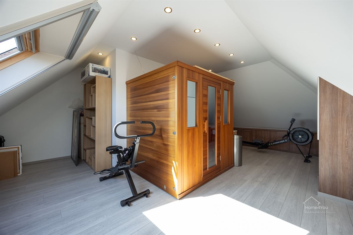 Moderne, energiezuinige halfopen woning in de rustige Vredewijk