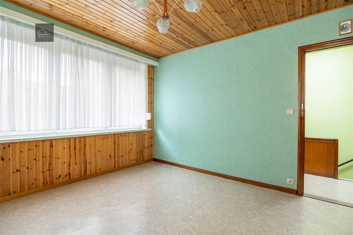 Te renoveren ééngezinswoning met zonnige tuin