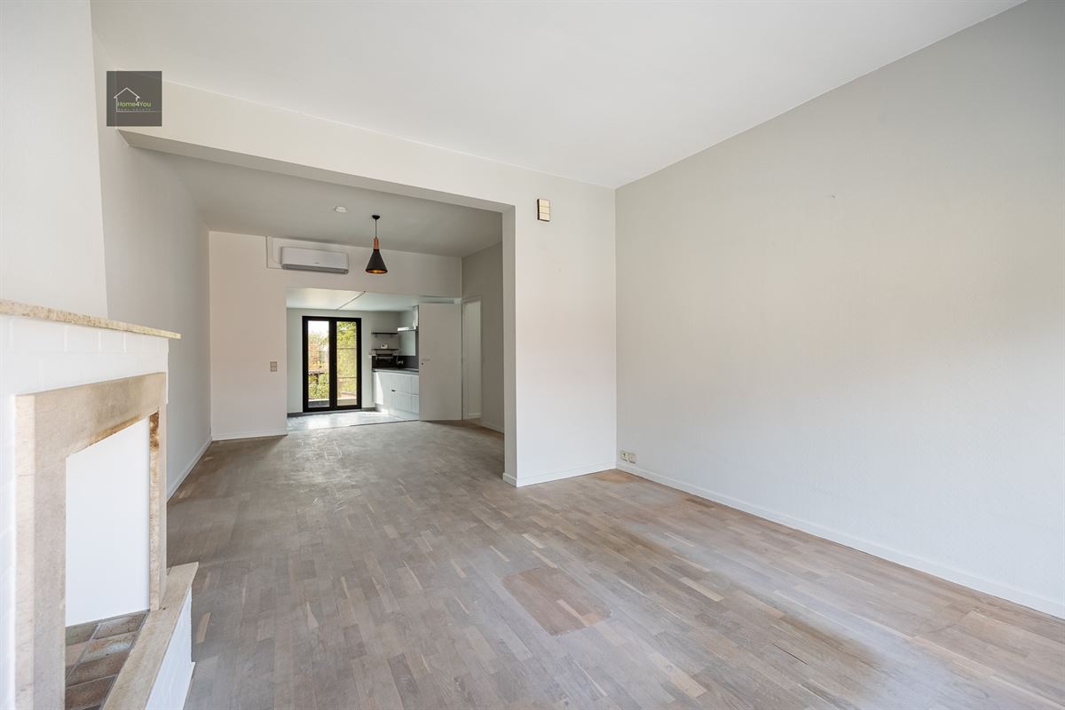 Handelshuis met duplex en 2 aparte tuinen