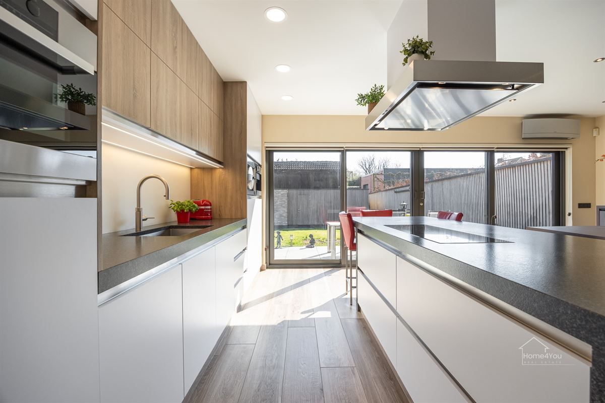 Moderne, energiezuinige halfopen woning in de rustige Vredewijk