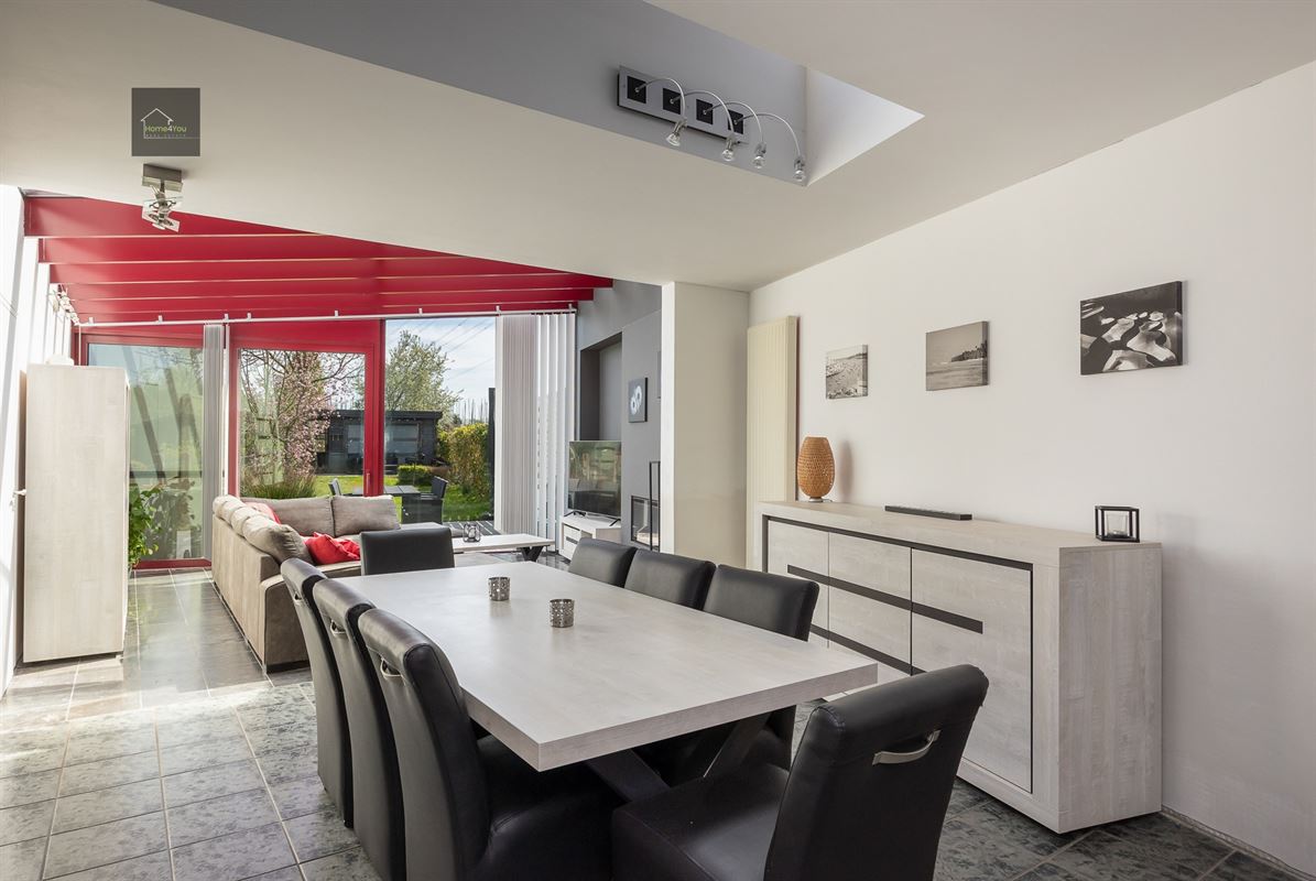 Rustig gelegen en ruime gezinswoning met zonnepanelen