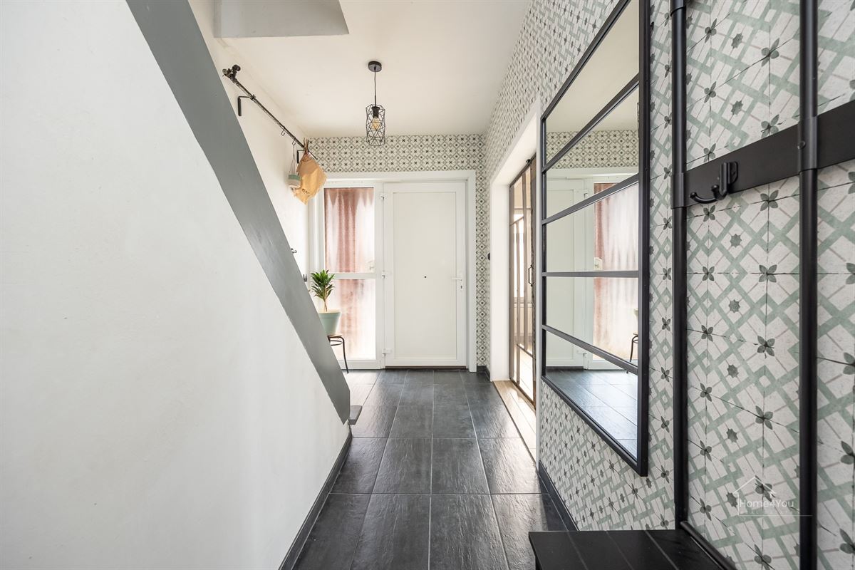 HOB met 4 slaapkamers en 2 badkamers