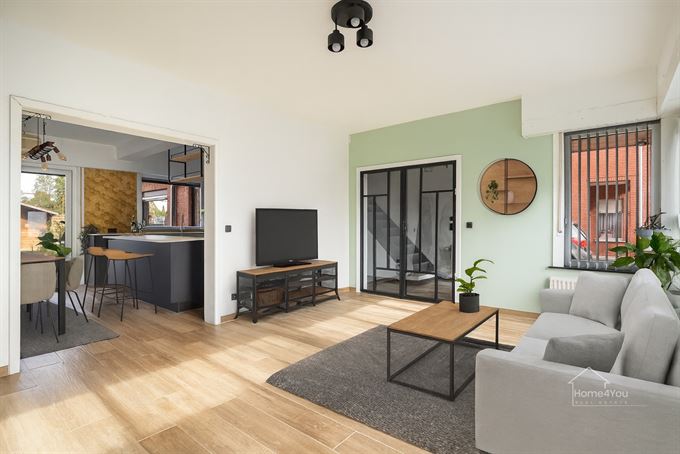 HOB met 4 slaapkamers en 2 badkamers