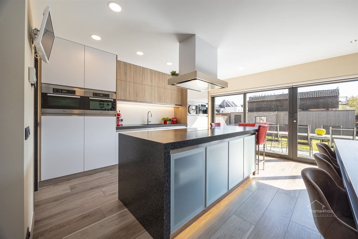 Moderne, energiezuinige halfopen woning in de rustige Vredewijk