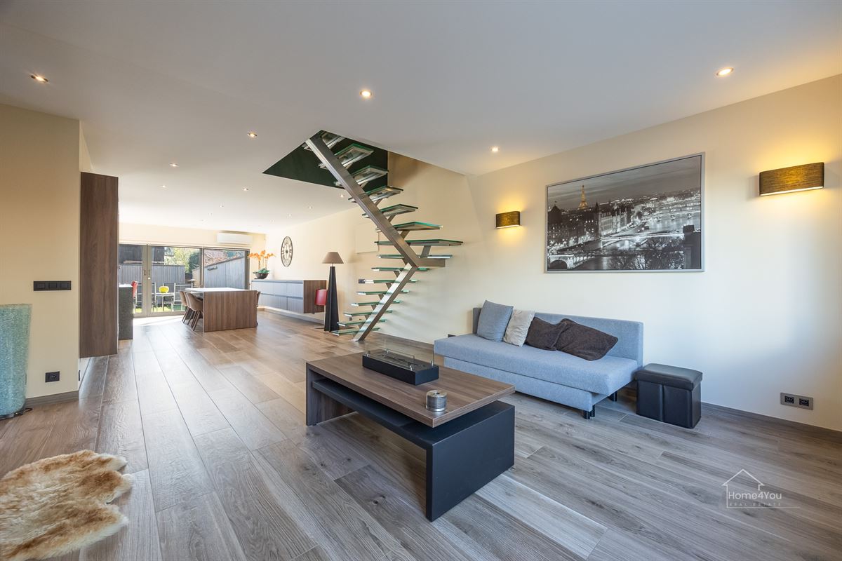 Moderne, energiezuinige halfopen woning in de rustige Vredewijk