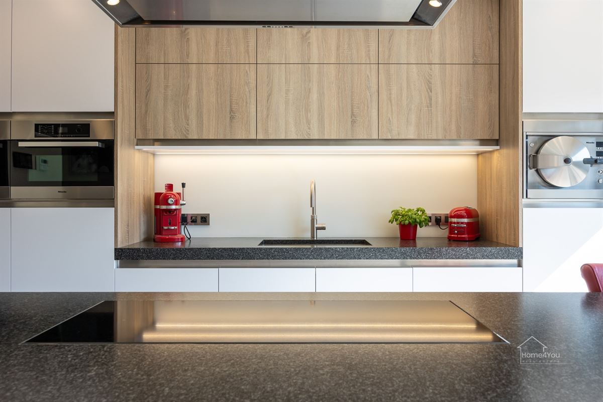 Moderne, energiezuinige halfopen woning in de rustige Vredewijk