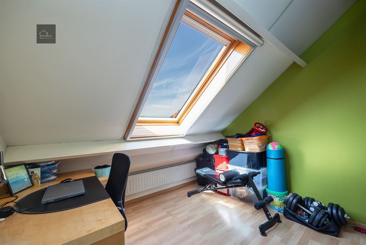 Rustig gelegen en ruime gezinswoning met zonnepanelen