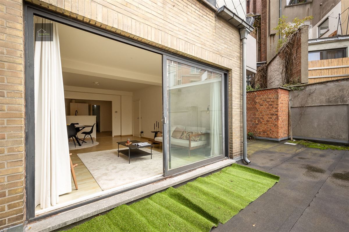 Gelijkvloers appartement met autostaanplaats in Oud-Berchem