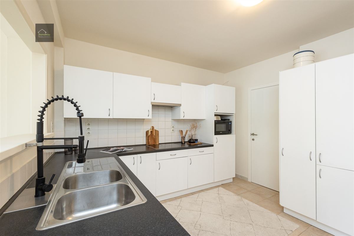 Gelijkvloers appartement met autostaanplaats in Oud-Berchem