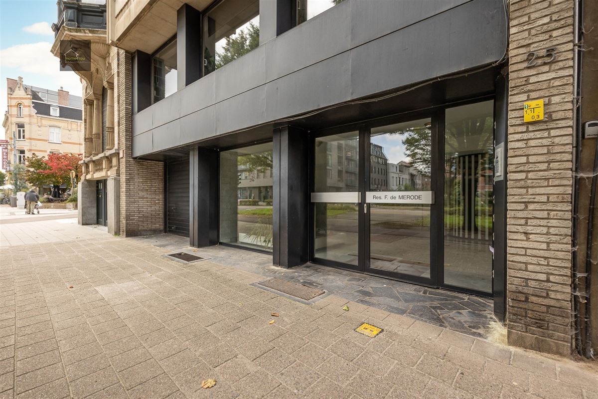 Gelijkvloers appartement met autostaanplaats in Oud-Berchem