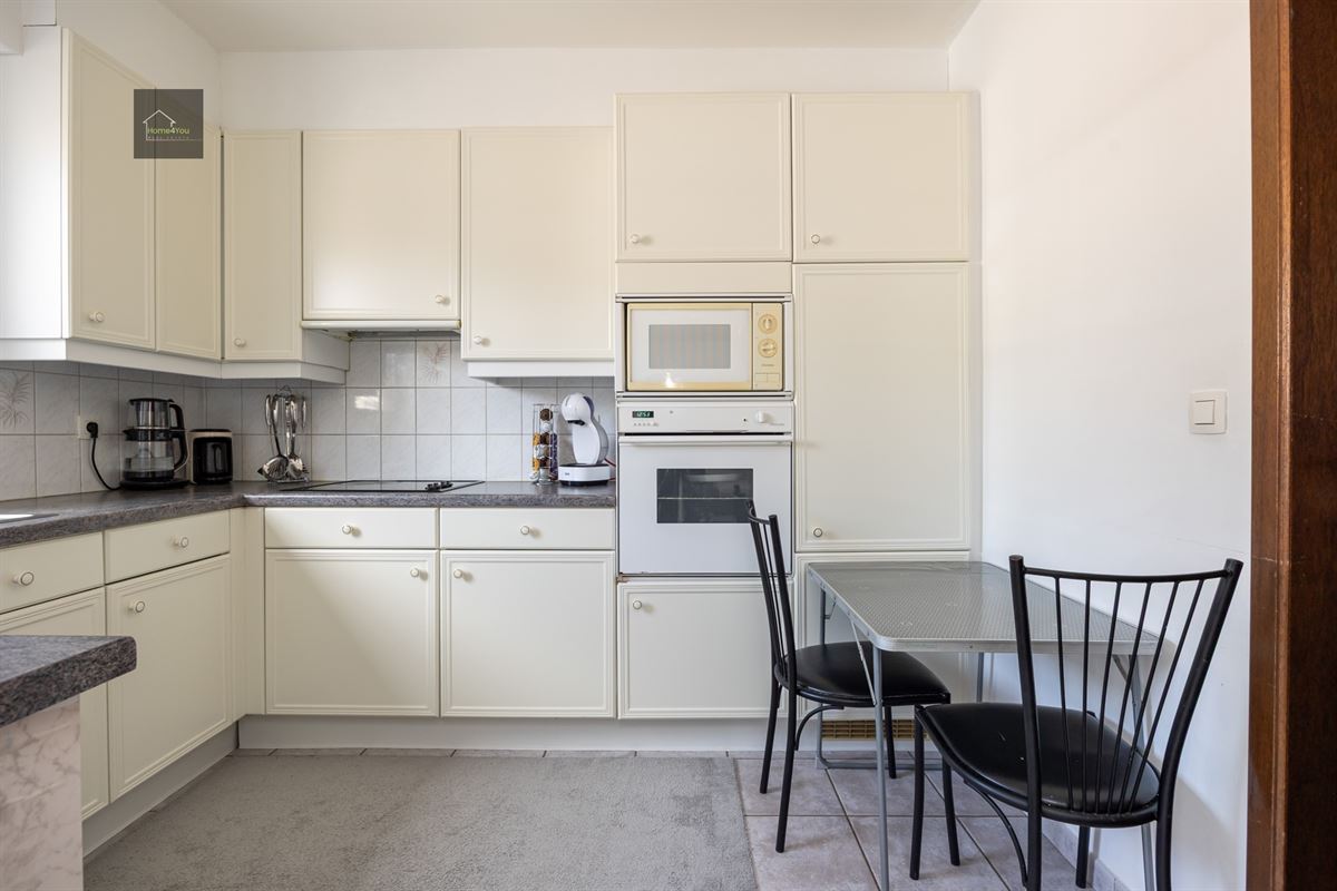 Ruim 3 slaapkamer appartement incl garagebox