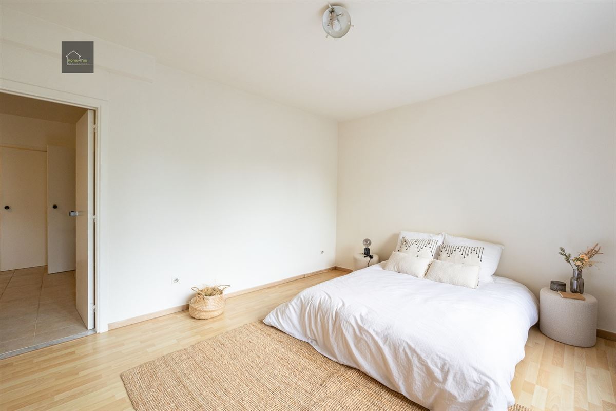 Gelijkvloers appartement met autostaanplaats in Oud-Berchem