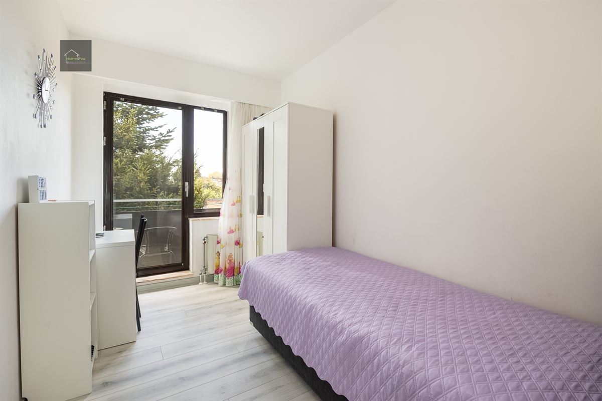 Ruim 3 slaapkamer appartement incl garagebox