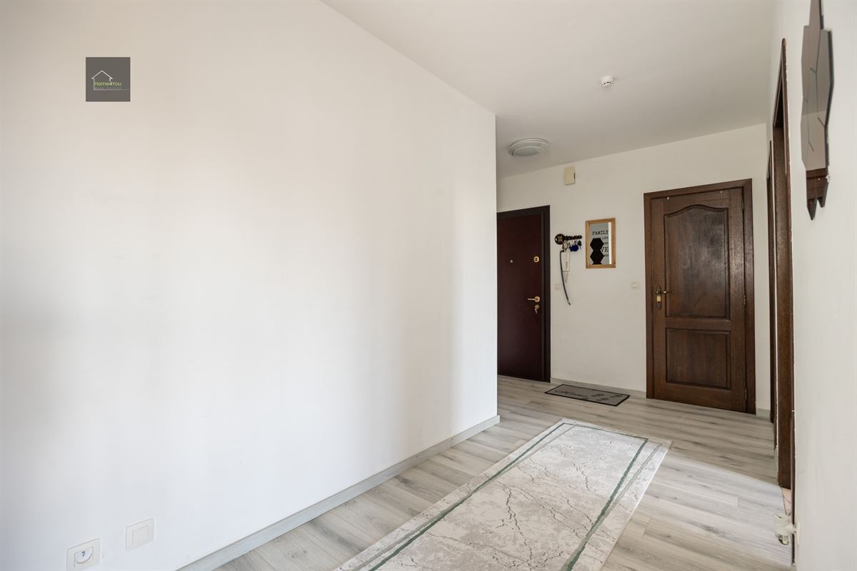 Ruim 3 slaapkamer appartement incl garagebox