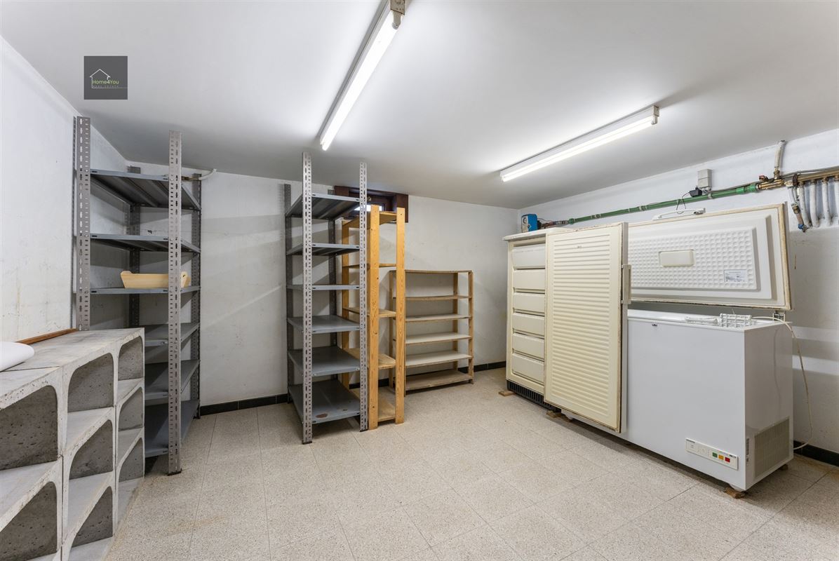 Villa op groot perceel met 5 slaapkamers en prachtig zicht.
