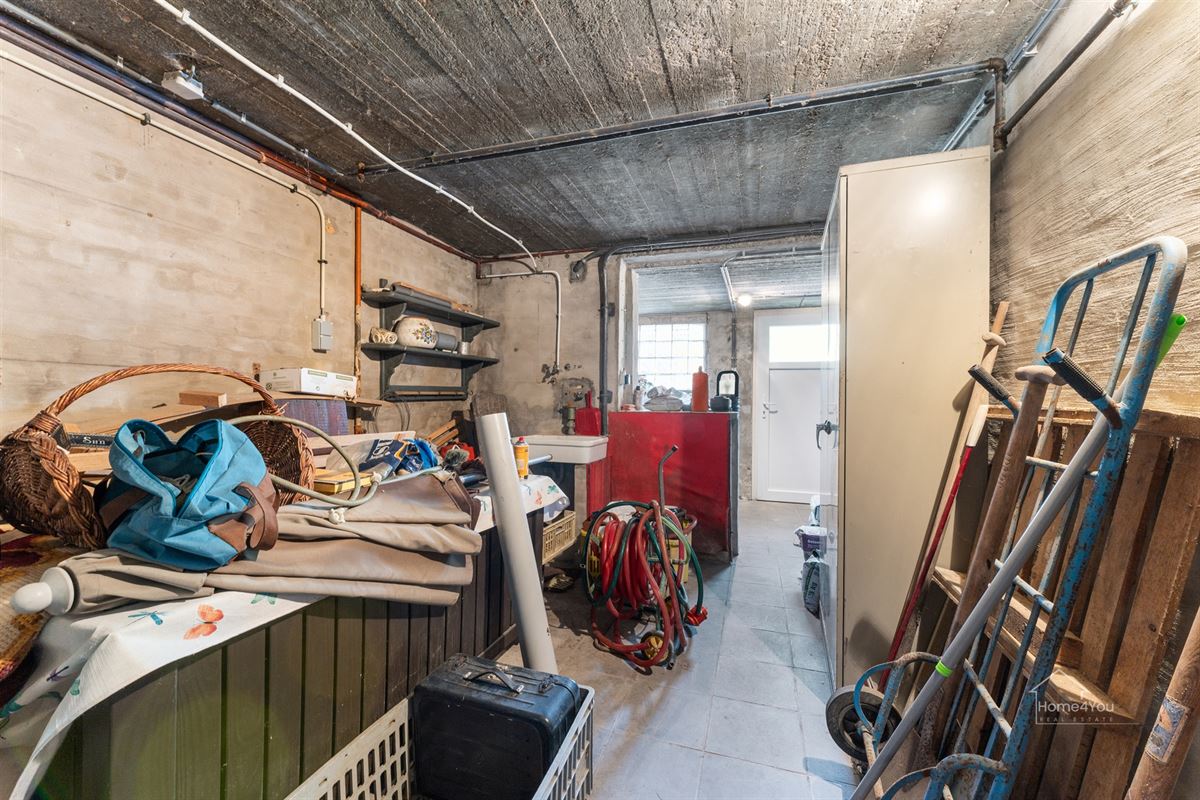 Grote rijwoning - 3 slaapkamers, diepe tuin, toplocatie.