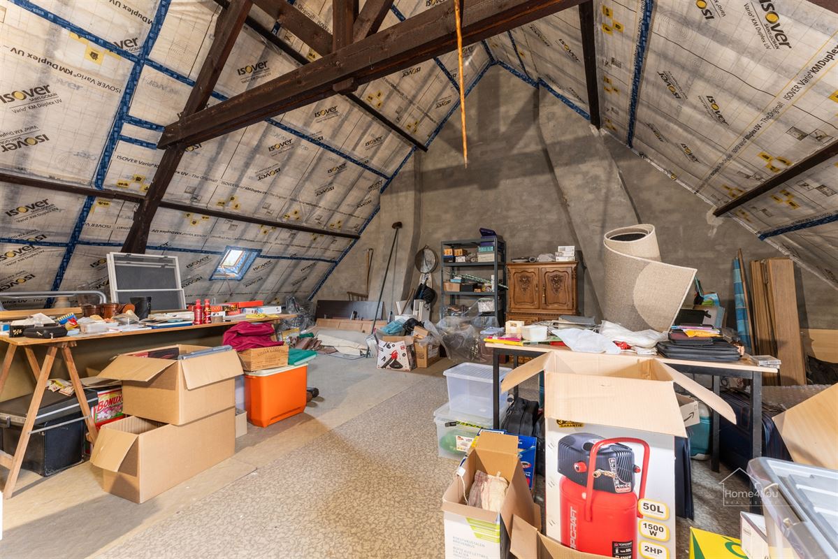 Grote rijwoning - 3 slaapkamers, diepe tuin, toplocatie.