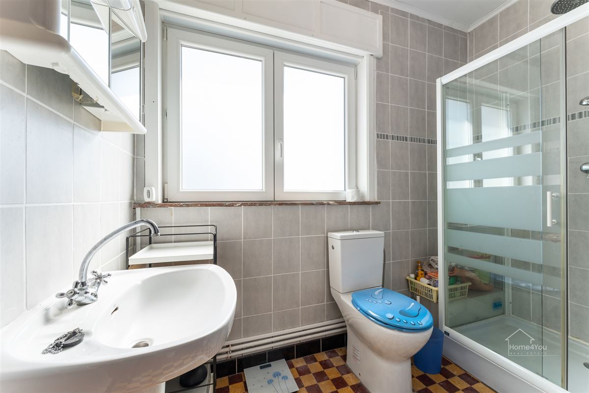 Grote rijwoning - 3 slaapkamers, diepe tuin, toplocatie.