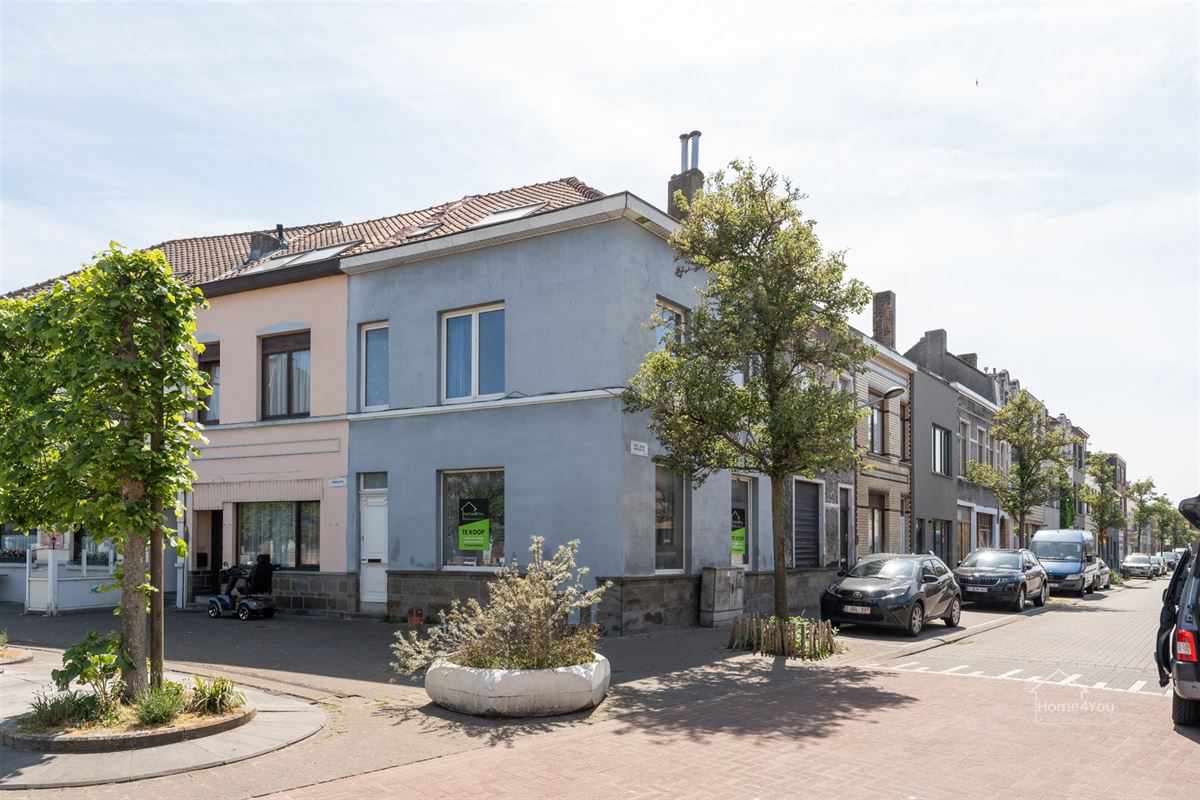 Karaktervol hoekpand 3 slaapkamers, terrasje op toplocatie!