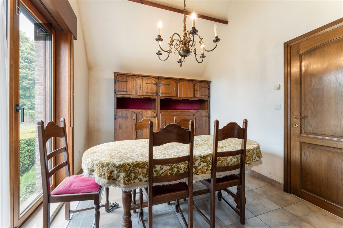 Villa op groot perceel met 5 slaapkamers en prachtig zicht.